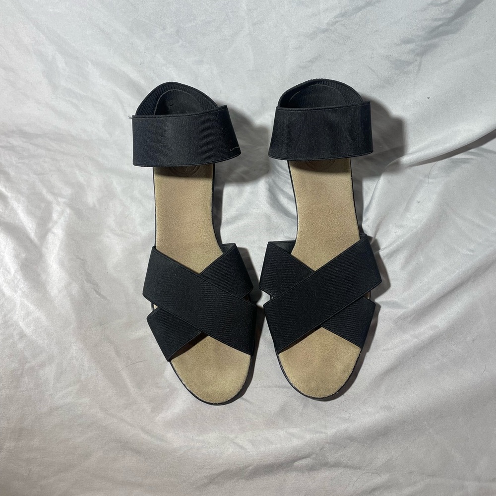 Charleston Shoe Co. Cross Strap Black Slingback Wedge Sandals Size 7 1 inch heel